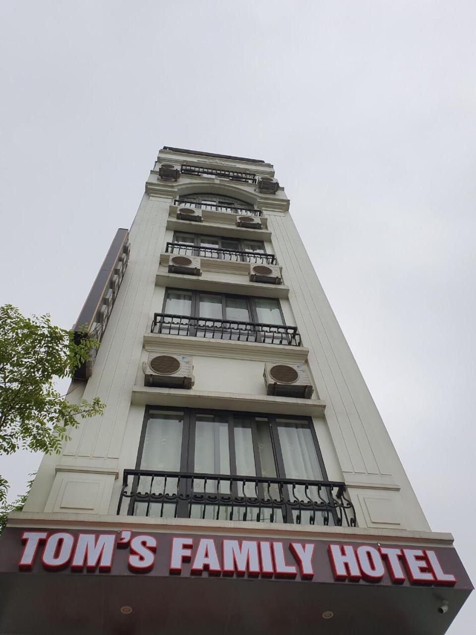 Tom'S Family Hotel Ha Long Zewnętrze zdjęcie